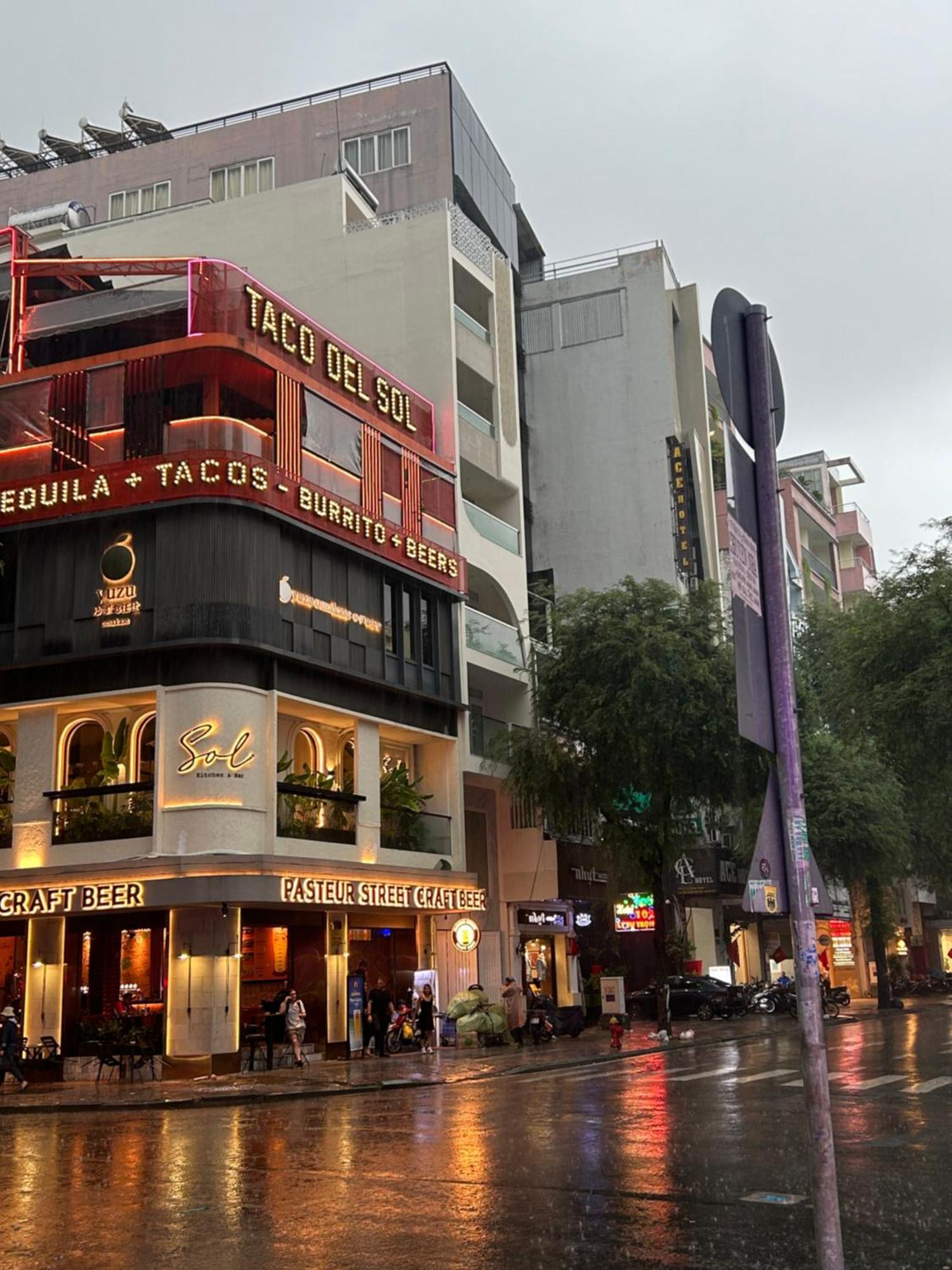 Ben Thanh Luxury Suite Hotel & Spa Ciudad Ho Chi Minh  Exterior foto