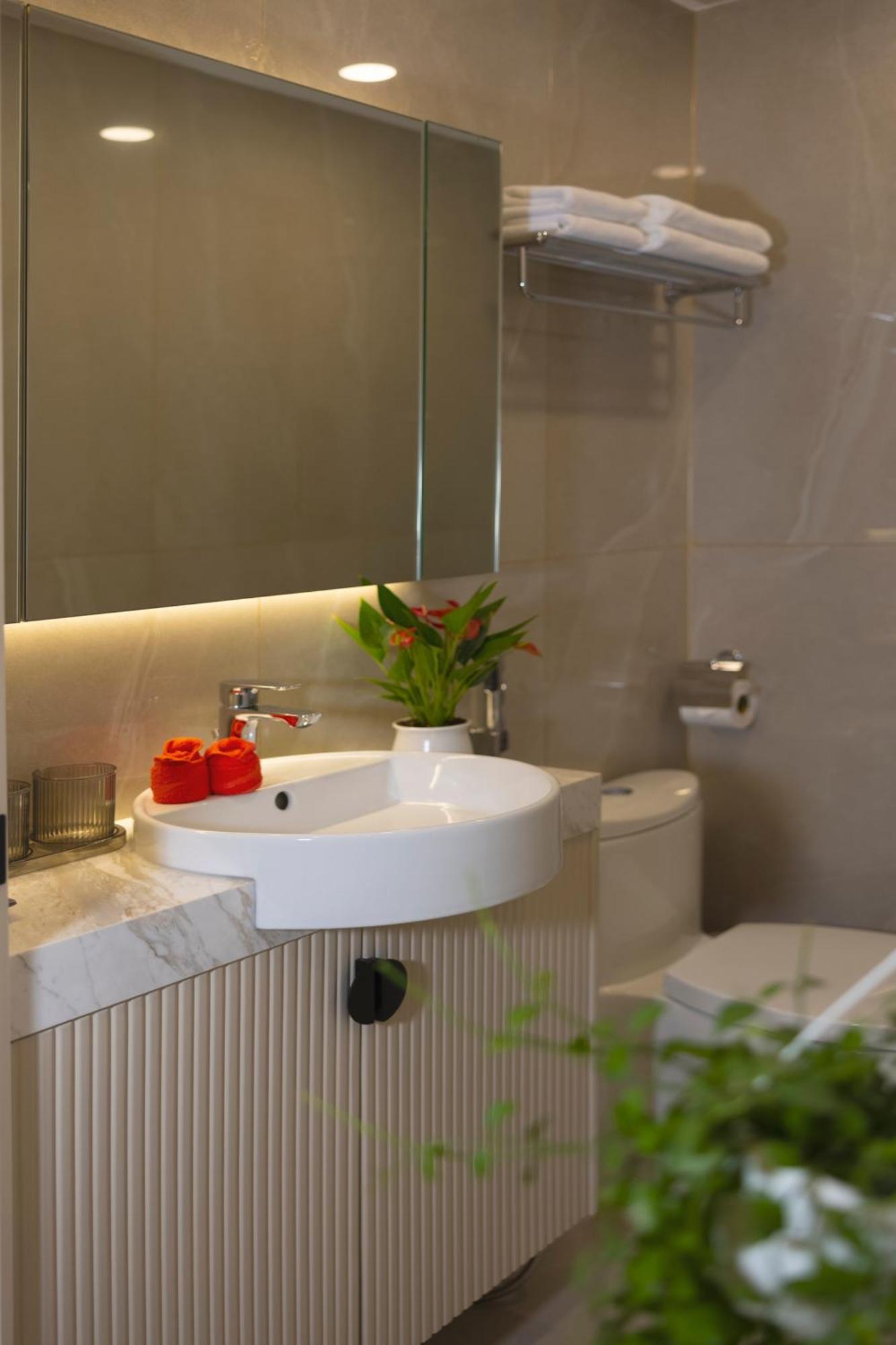 Ben Thanh Luxury Suite Hotel & Spa Ciudad Ho Chi Minh  Exterior foto